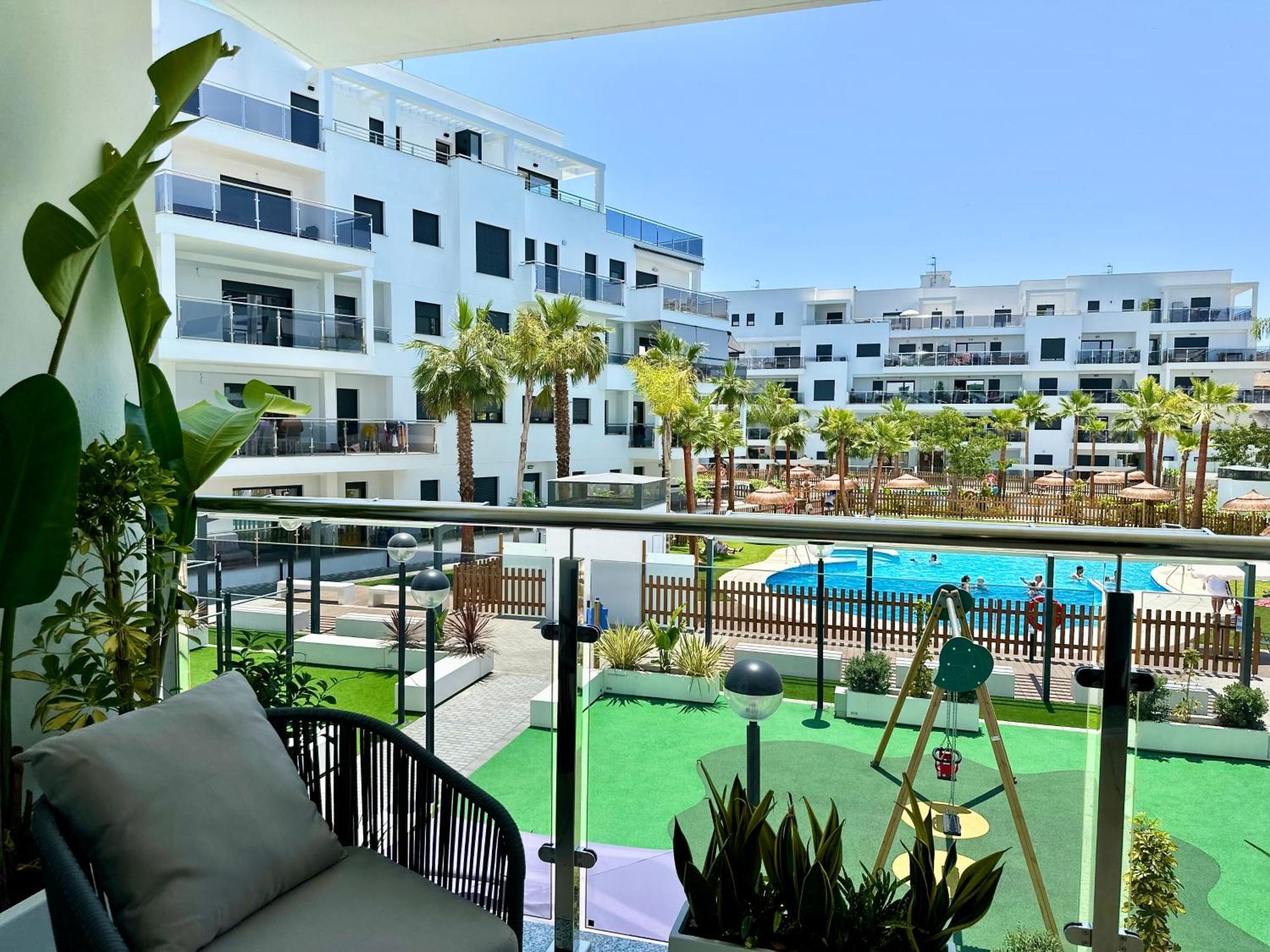 Aguacate Playa Granada * Motril